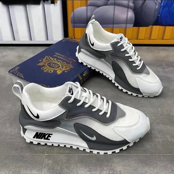 AD® MoveLite Trainers 2026 — Clearance